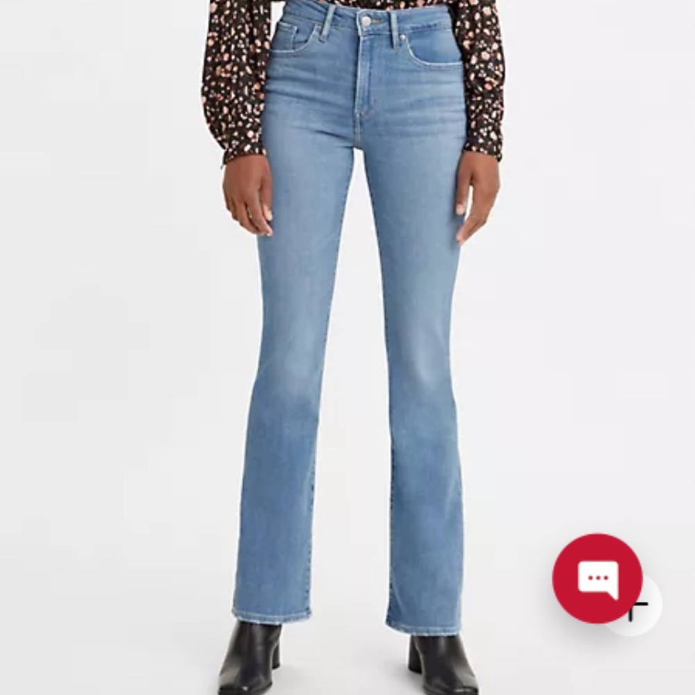 Levis 725 Highrise Bootcut size 26